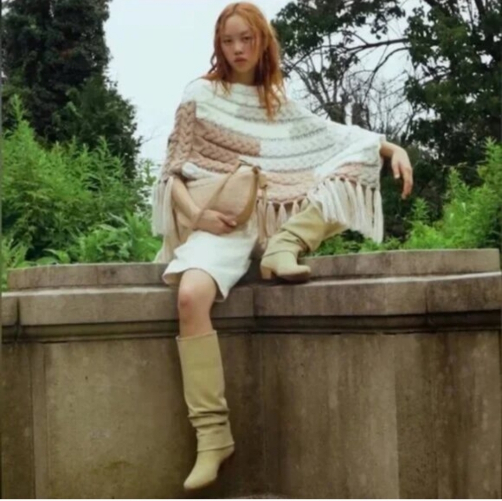 Free People Revereley Frindge Poncho - Picture 4 of 4
